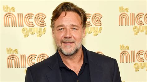 russell crowe recalls set a